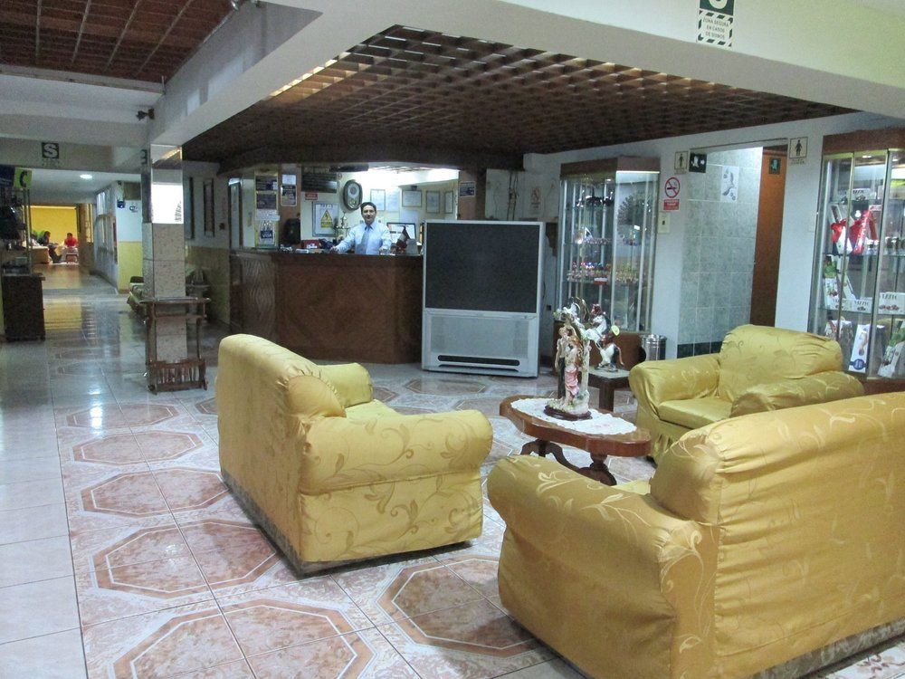 Hotel Panamericano Лима Екстериор снимка