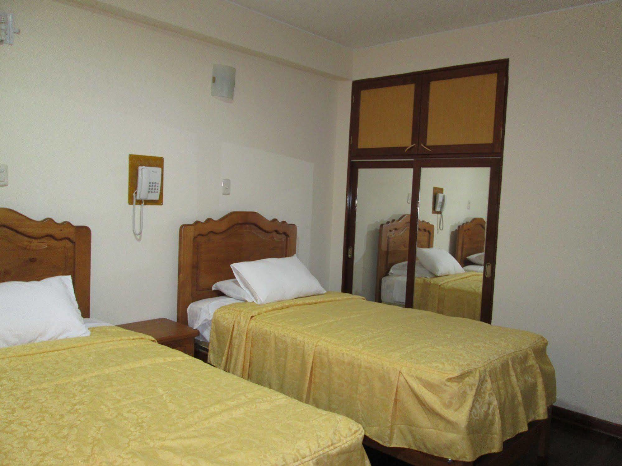Hotel Panamericano Лима Екстериор снимка