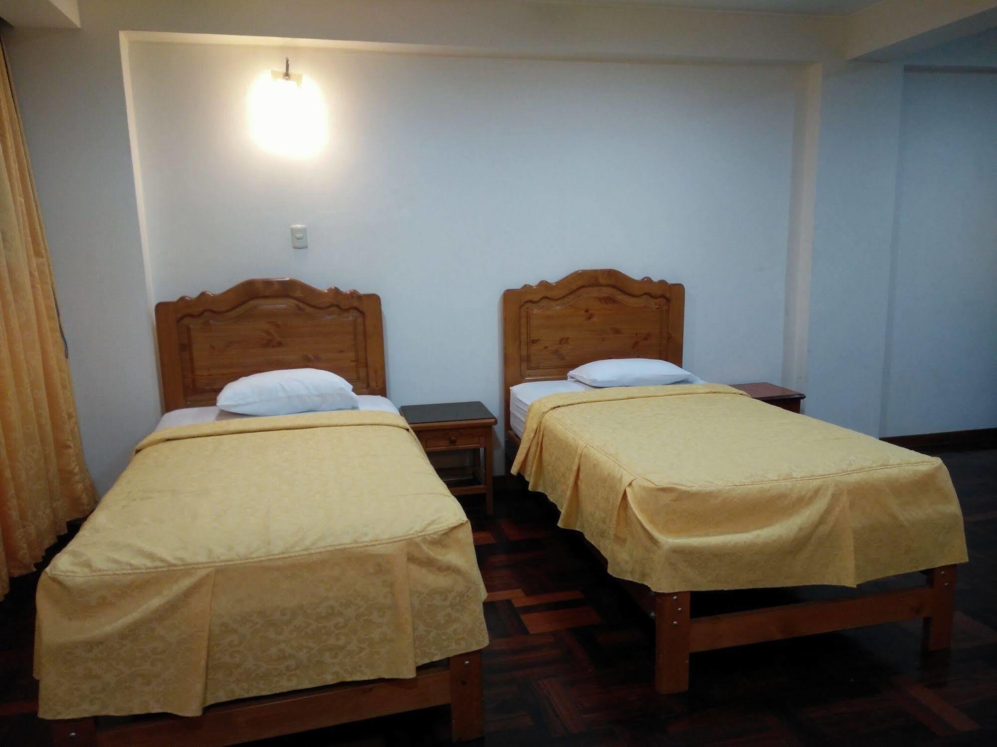 Hotel Panamericano Лима Екстериор снимка