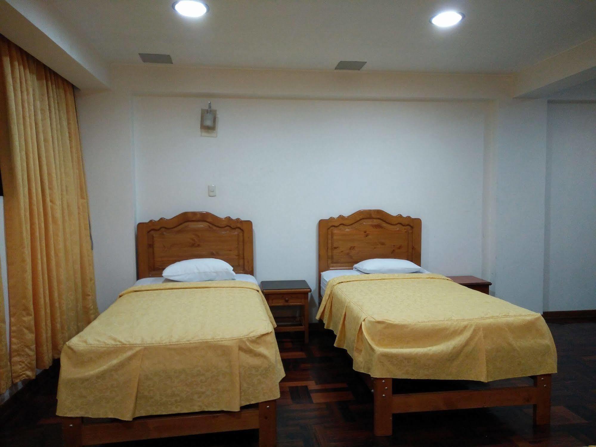Hotel Panamericano Лима Екстериор снимка