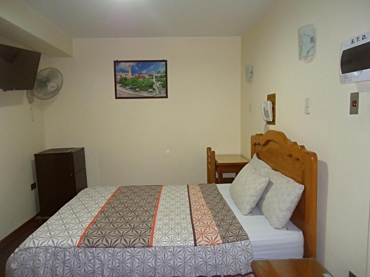 Hotel Panamericano Лима Екстериор снимка